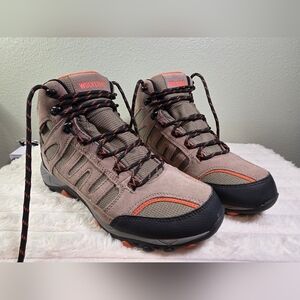 NWOT Wolverine heavy Duty Hiking Boots